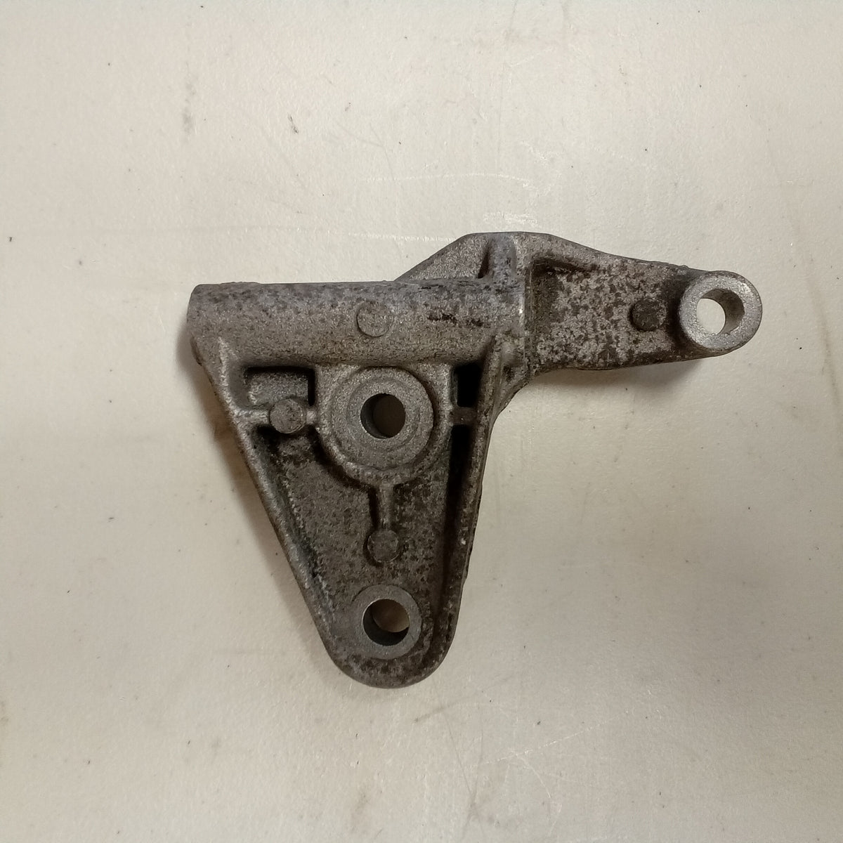 Used OEM Engine Support Bracket for Mazda Protege - USOB-0095 ...